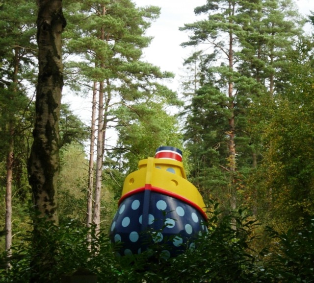 This was what drew our attention to the gardens... The blue and yellow was a definite anomaly in the woodlands!