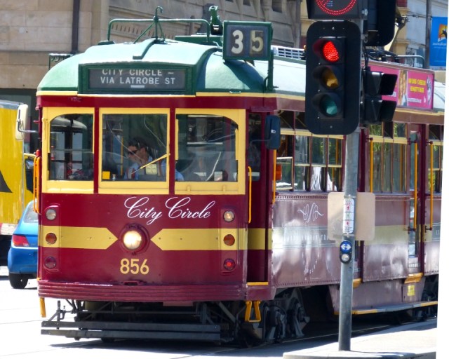 The FREE! Melbourne City Circle Tram